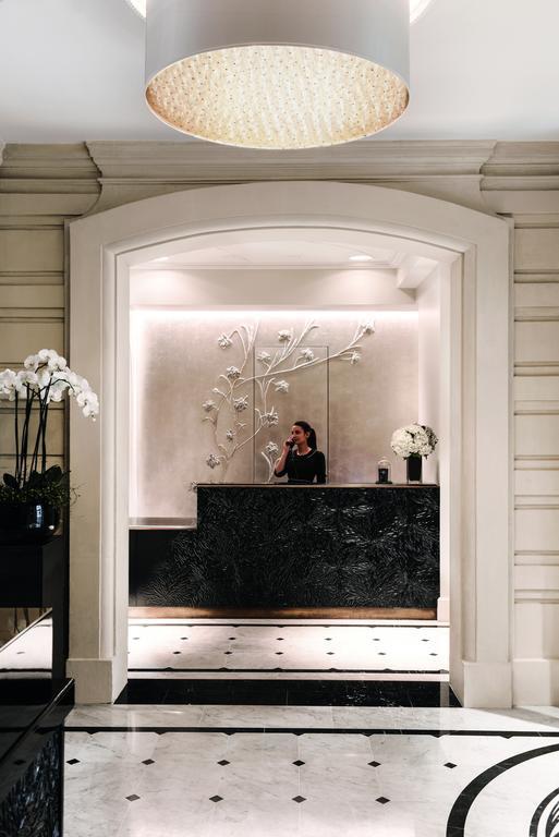 Отель Le Narcisse Blanc Париж Экстерьер фото