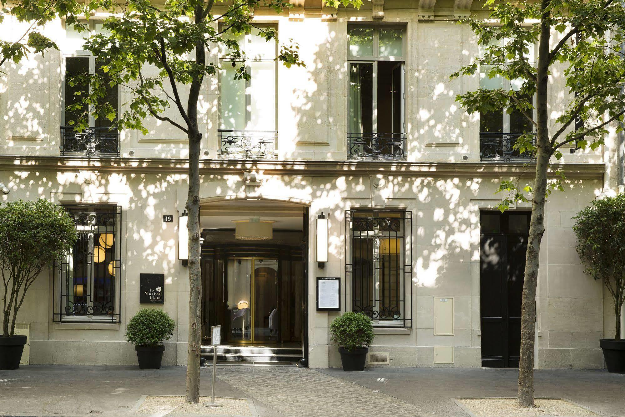 Отель Le Narcisse Blanc Париж Экстерьер фото